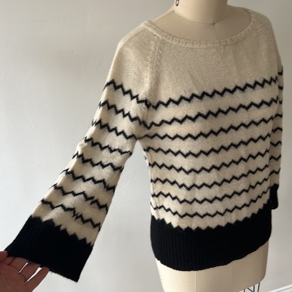 St. ROCHE vintage pullover, Sz small - Picture 3 of 8